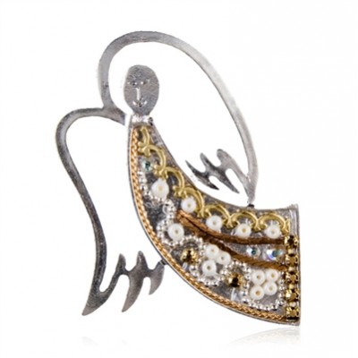 Brooch by Ester Shahaf